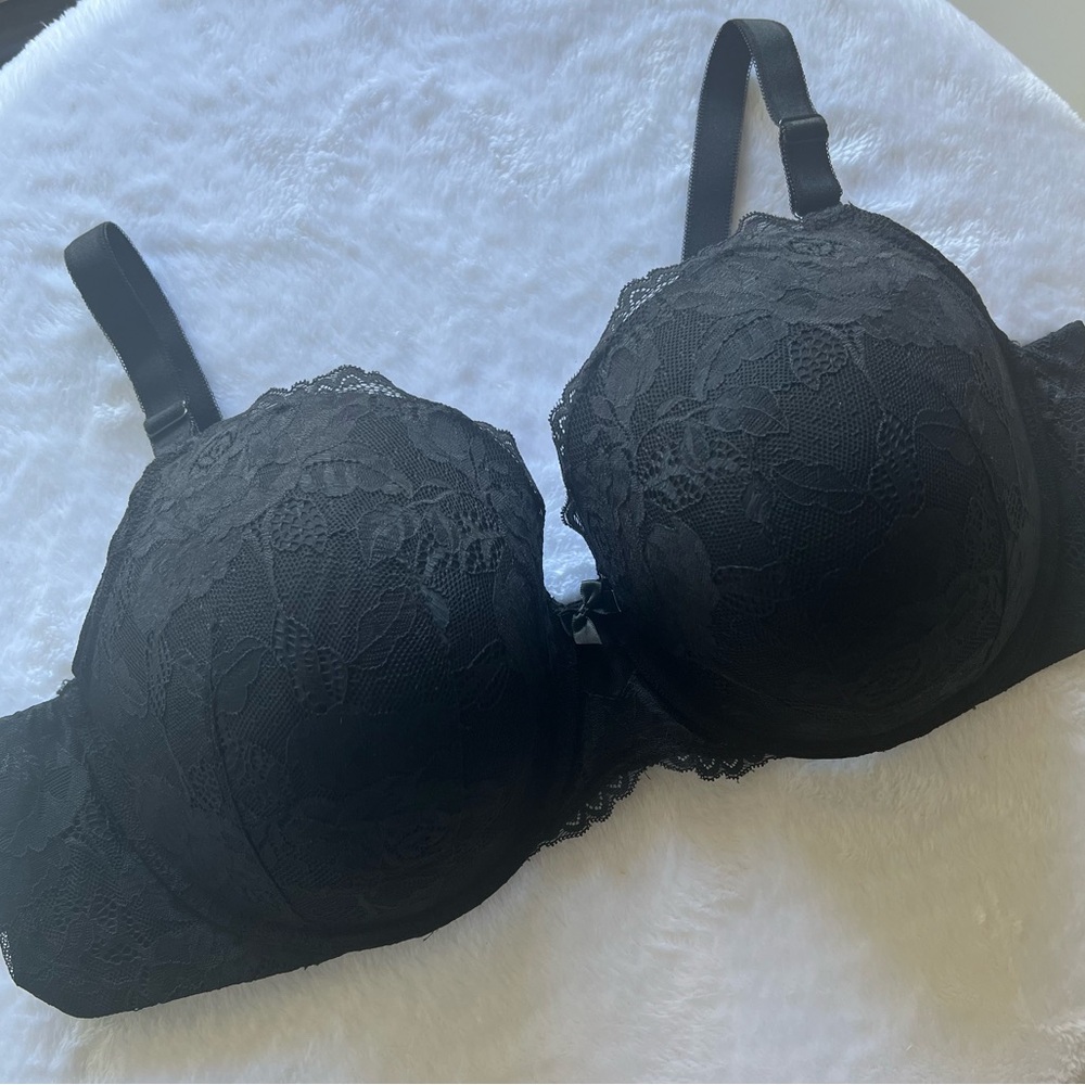 Torrid Classic Black lace bra 46D 360 back smoothing push up t-shirt plus size